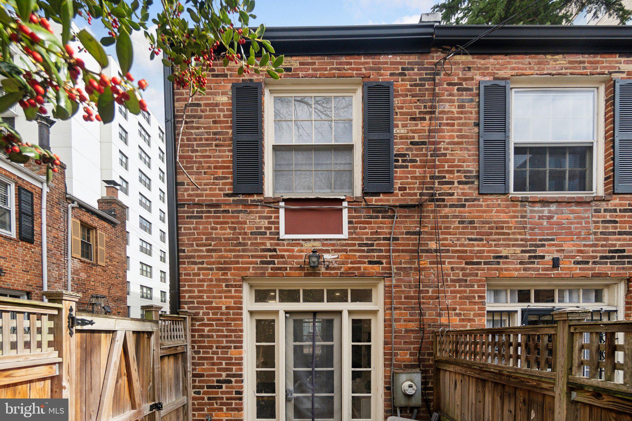 19 Snows Court Northwest Washington, DC 20037 - Photo 14 of 21 a building view with a outdoor space