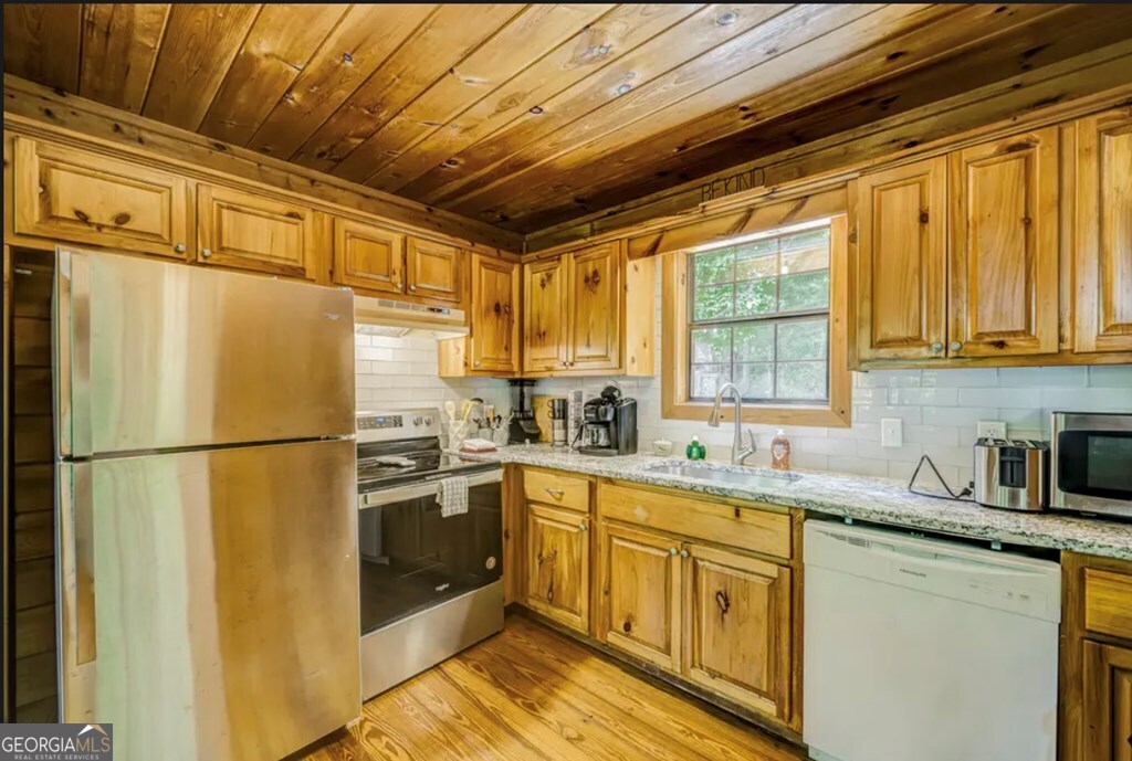 9947 Doublehead Gap Road Blue Ridge, GA 30513 - Photo 4 of 23