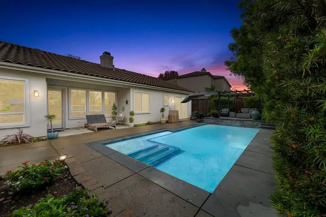 $919,000 | 1408 Grey Owl Circle, Roseville, CA 95661