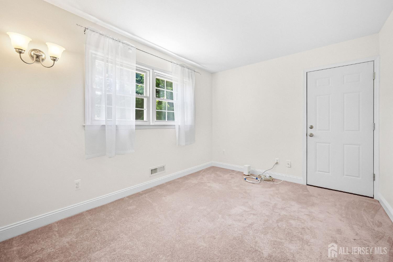 56 Corona Road East Brunswick, NJ 08816 - Photo 23 of 40