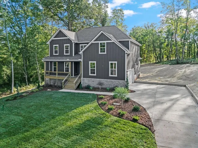 $950,000 | 1584 Frye Road, Columbia, TN 38401