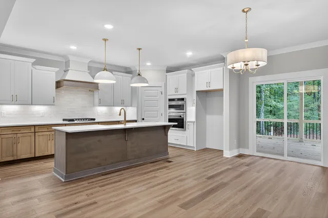 $950,000 | 1584 Frye Road, Columbia, TN 38401