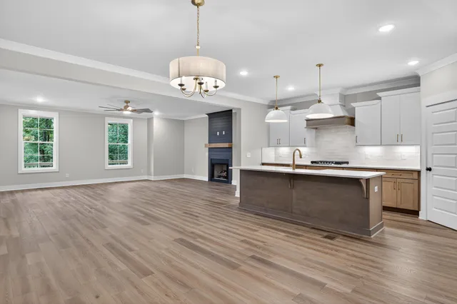 $950,000 | 1584 Frye Road, Columbia, TN 38401