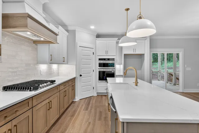 $950,000 | 1584 Frye Road, Columbia, TN 38401