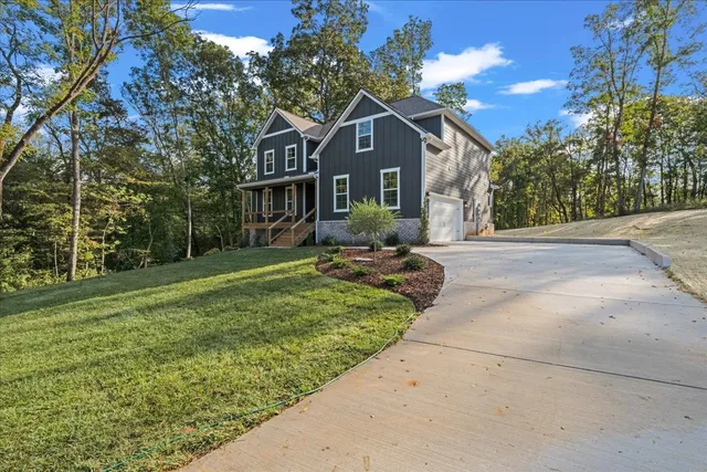 $950,000 | 1584 Frye Road, Columbia, TN 38401
