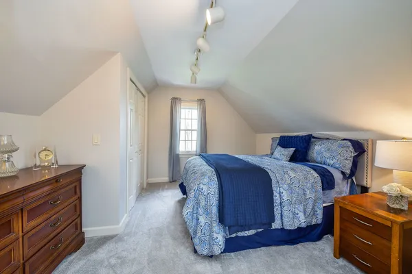 $875,000 | N030 North Mill Creek Drive, Geneva, IL 60134