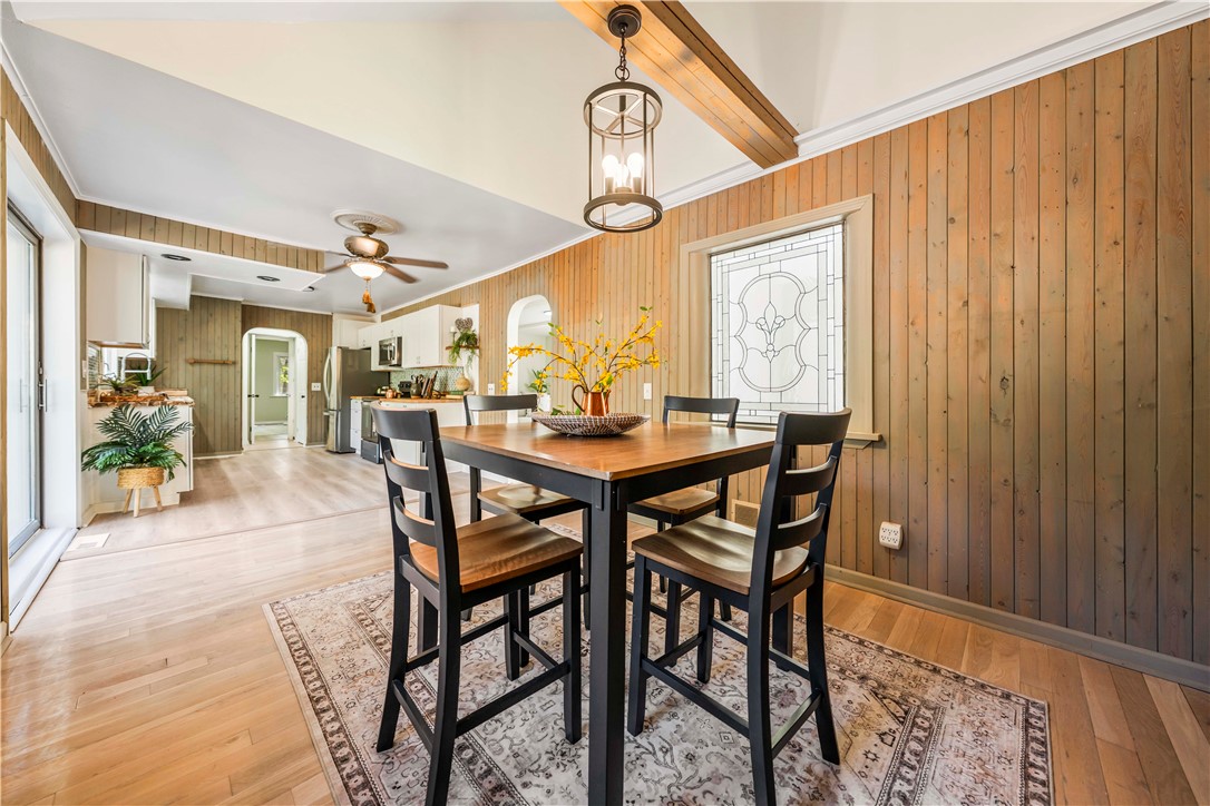 321 Eaglehead Road Perinton, NY 14445 - Photo 7 of 48 Primary unit dining area