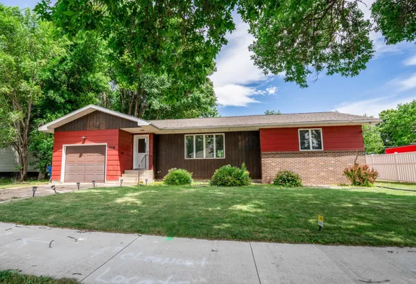 $185,000 | 416 8th Avenue, Madison, MN 56256