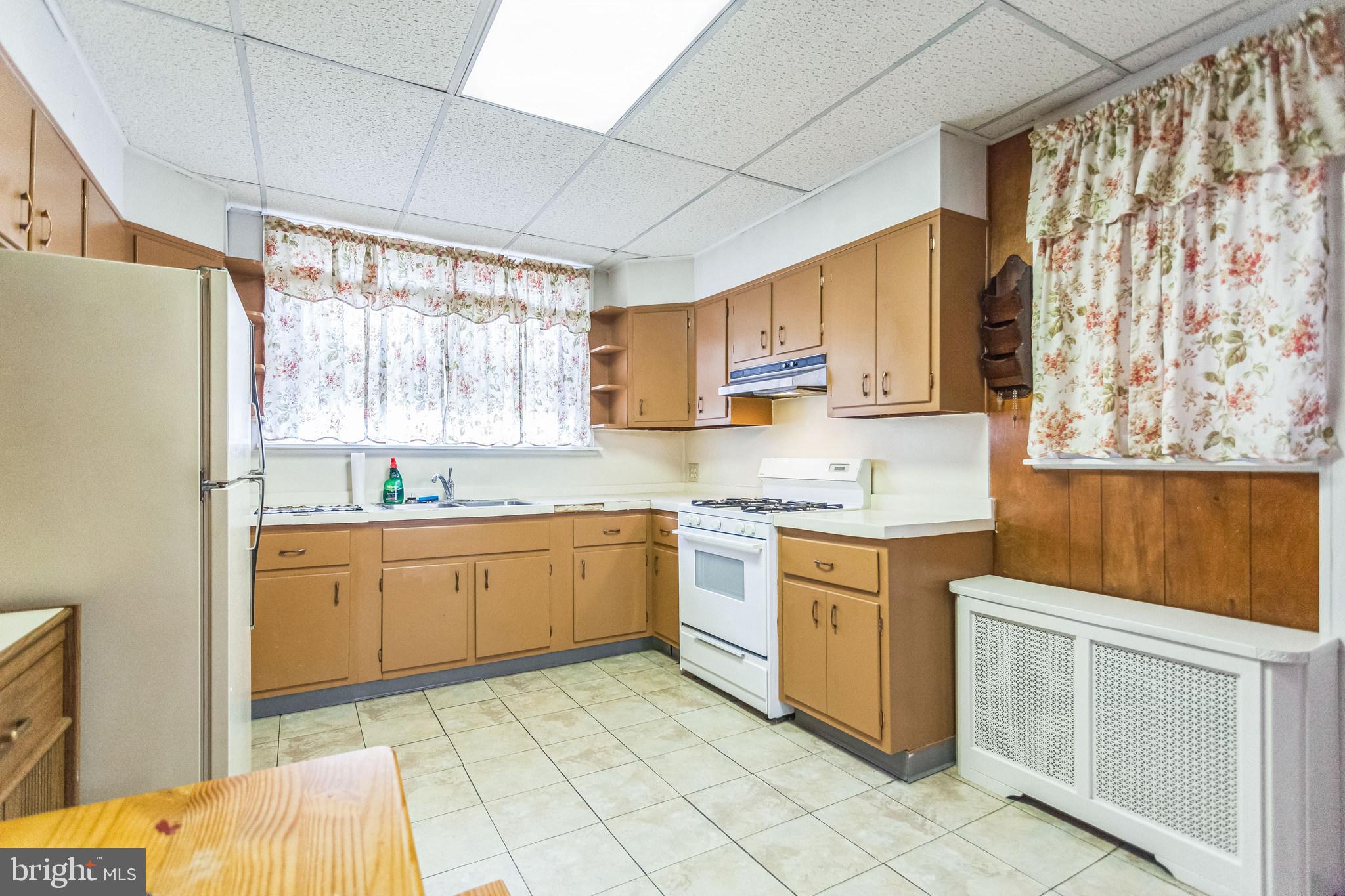 628 Gerhard Street Philadelphia, PA 19128 - Photo 13 of 27