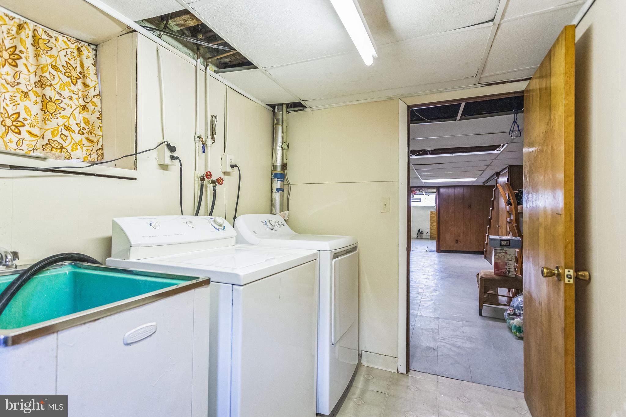 628 Gerhard Street Philadelphia, PA 19128 - Photo 26 of 27 Laundry Area