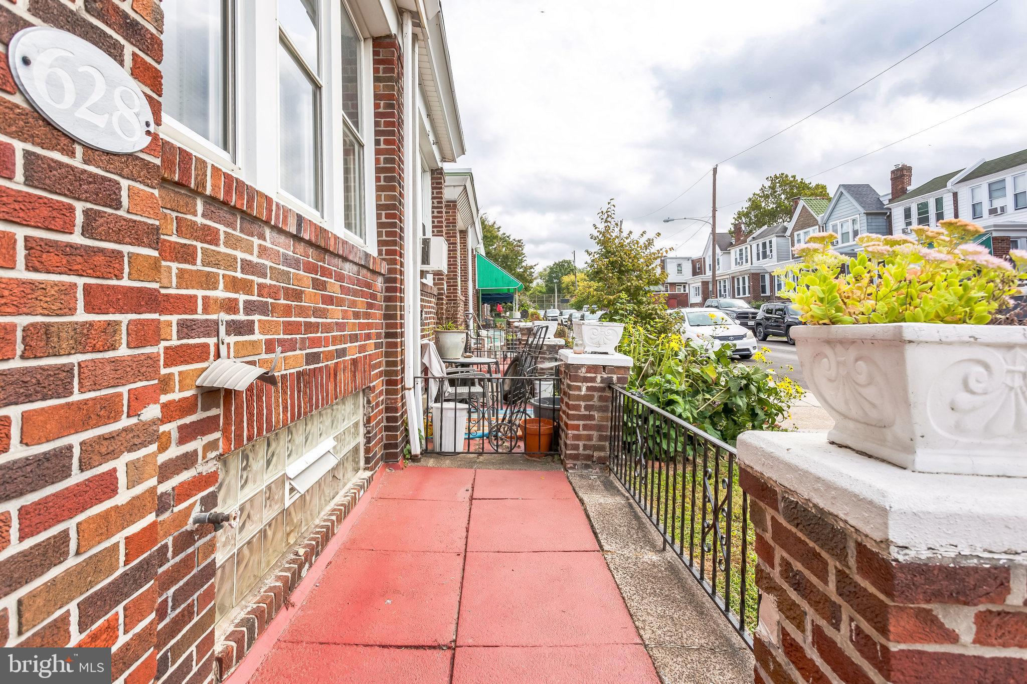 628 Gerhard Street Philadelphia, PA 19128 - Photo 3 of 27