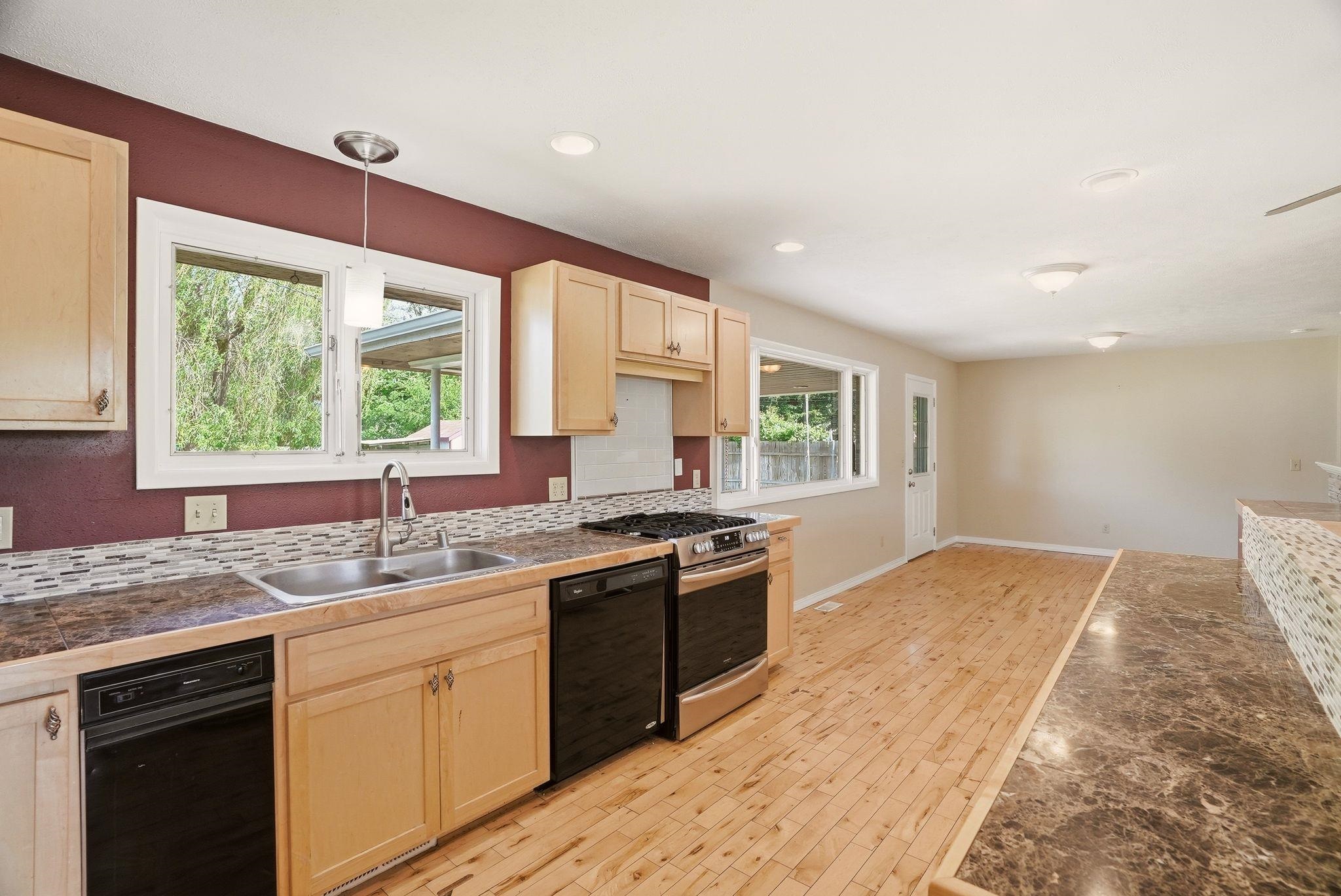 2222 North Dora Road Spokane, WA 99212 - Photo 12 of 41 Gallery Image 12
