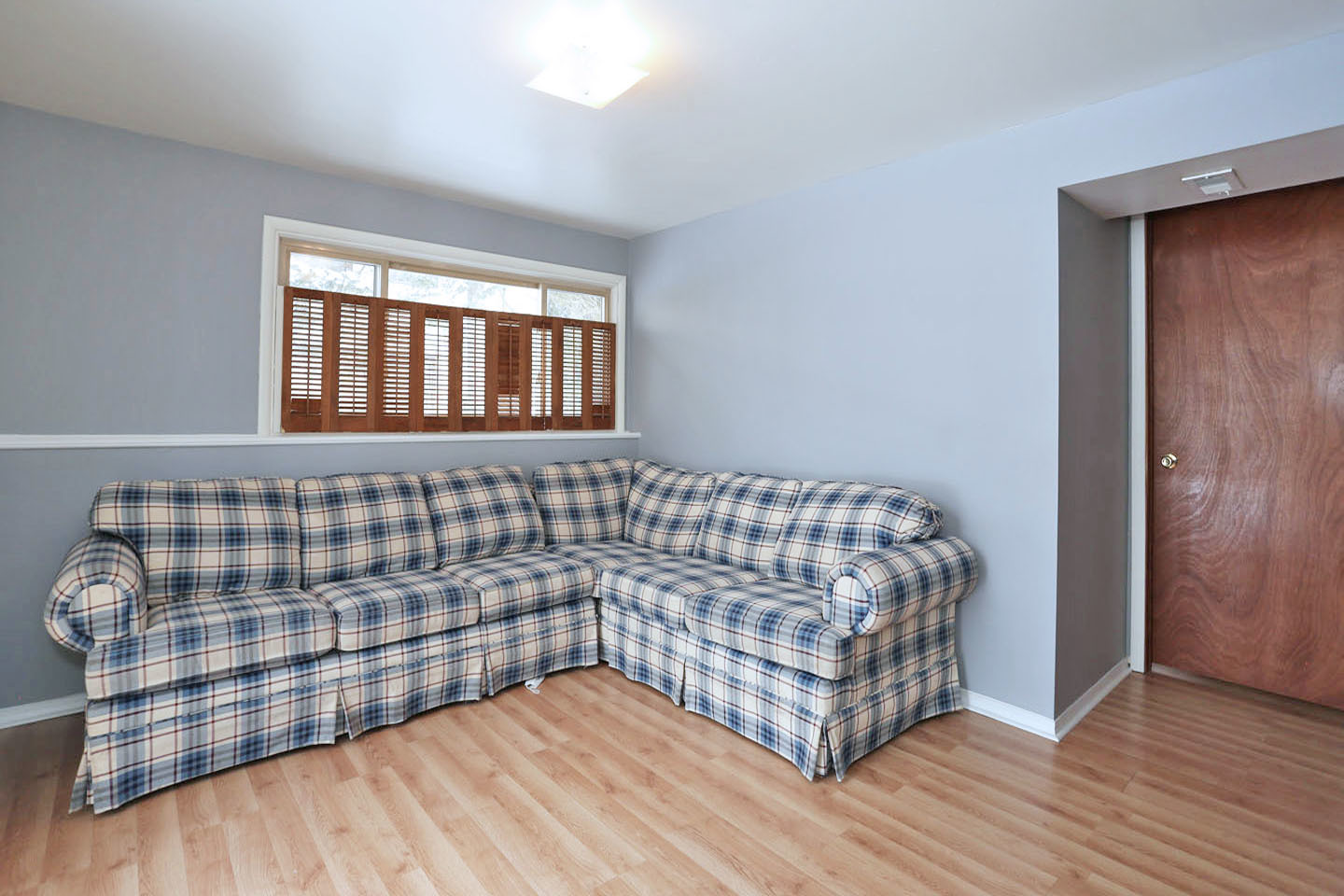 640 Edgemont Lane Hoffman Estates, IL 60169 - Photo 18 of 30 a bedroom with a bed and wooden floor