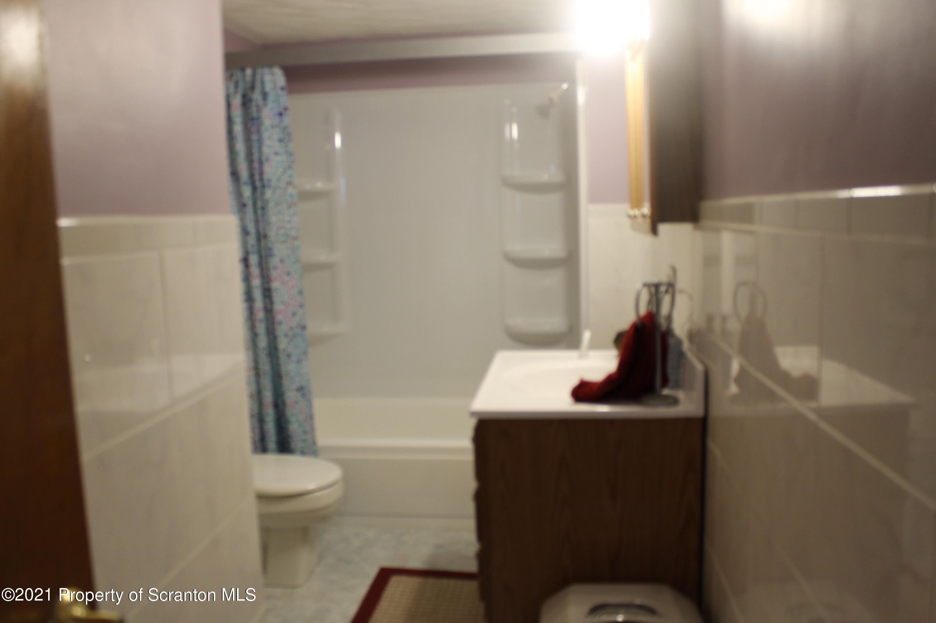 1677 Highway 502 Moscow, PA 18444 - Photo 14 of 23 Gallery Image 14