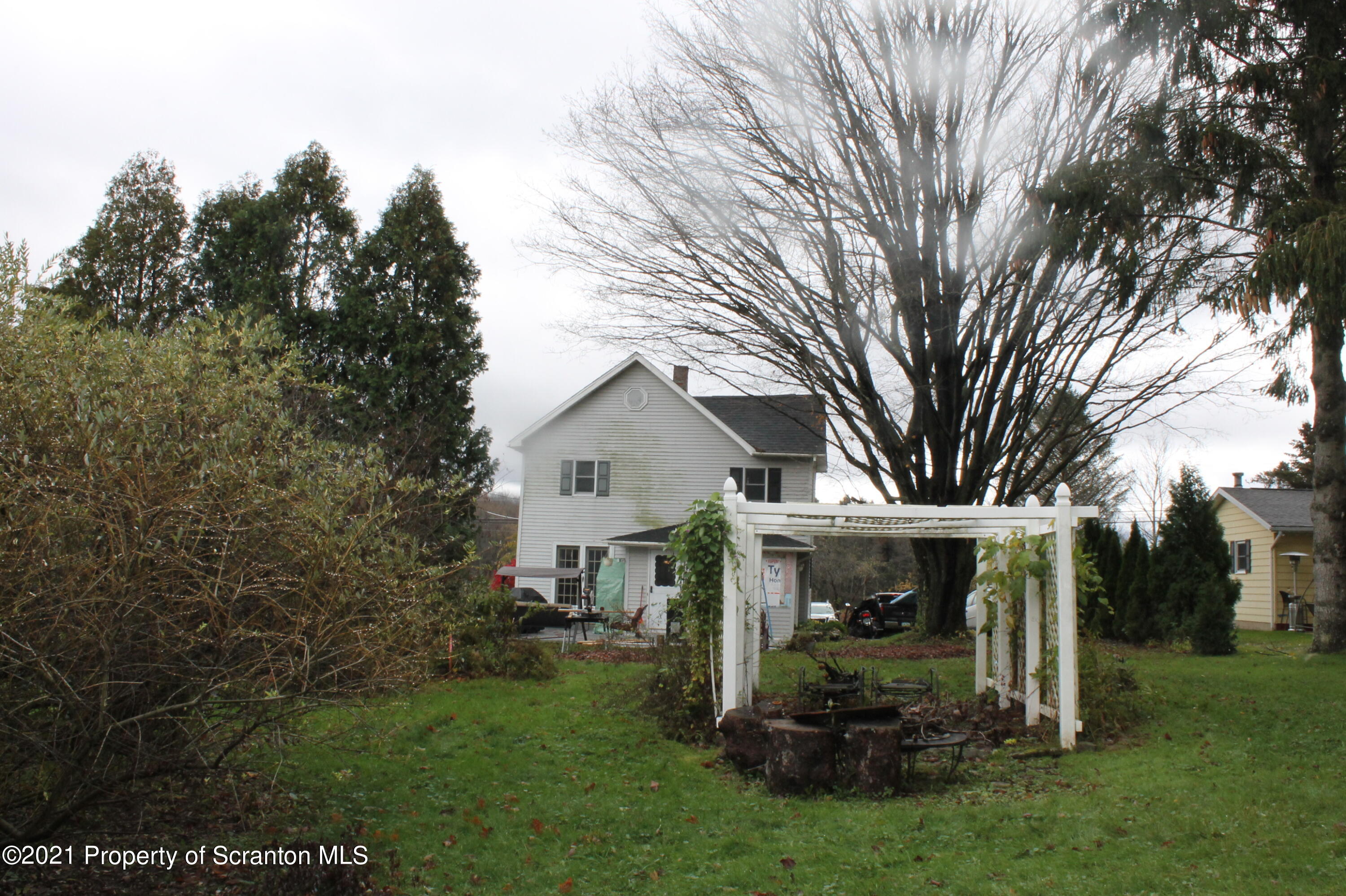 1677 Highway 502 Moscow, PA 18444 - Photo 18 of 23 Gallery Image 18
