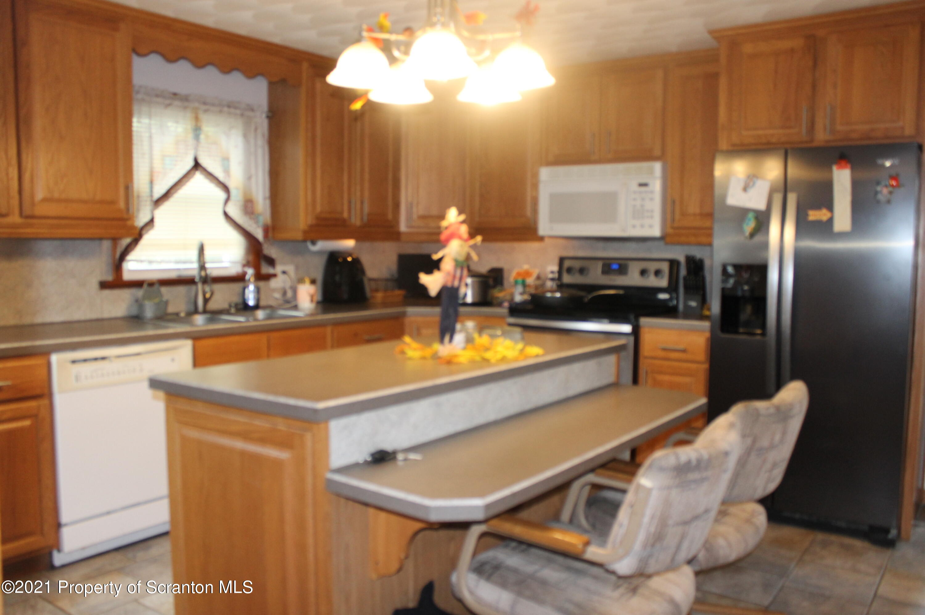 1677 Highway 502 Moscow, PA 18444 - Photo 2 of 23 Gallery Image 2
