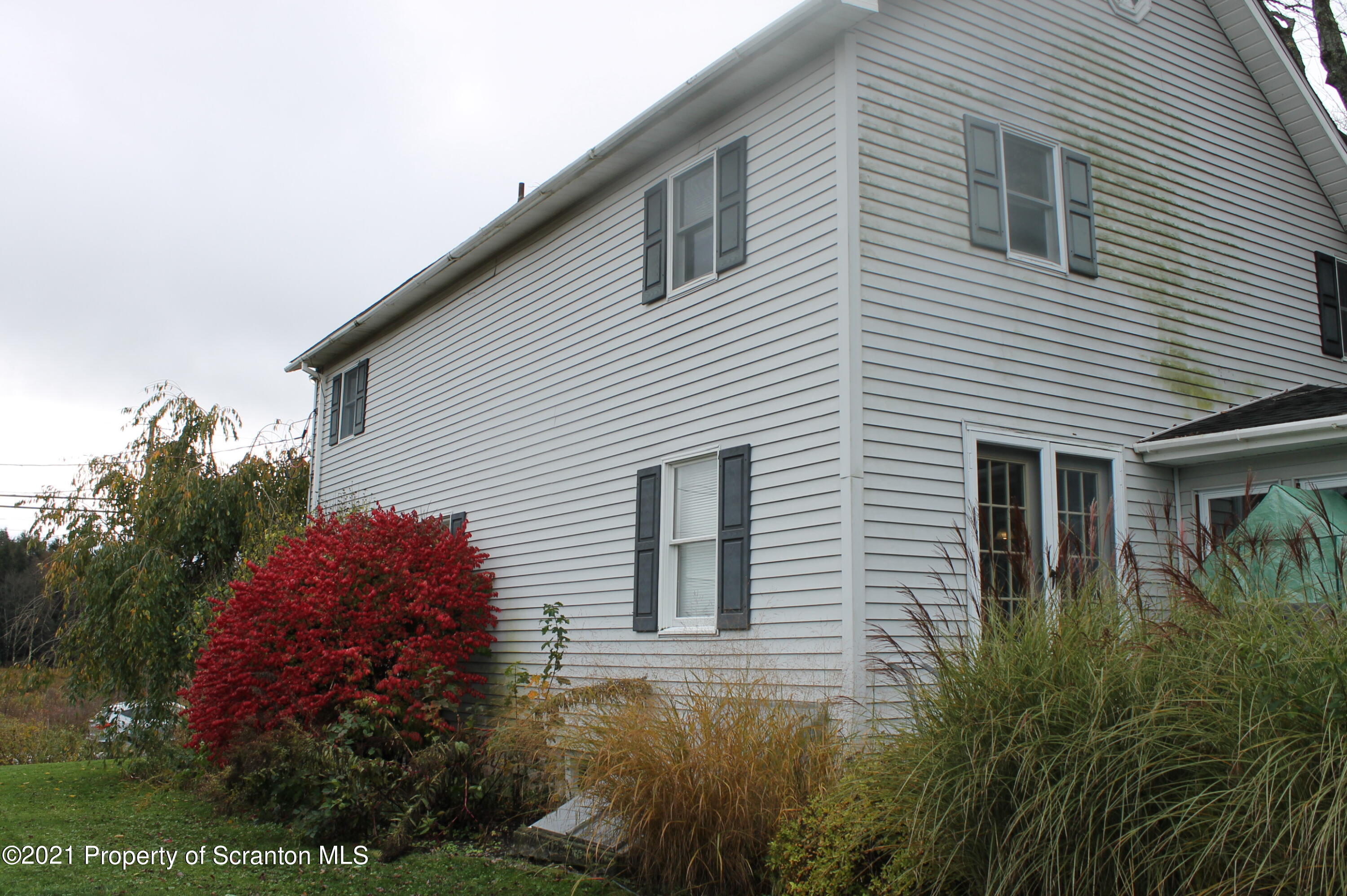 1677 Highway 502 Moscow, PA 18444 - Photo 23 of 23 Gallery Image 23