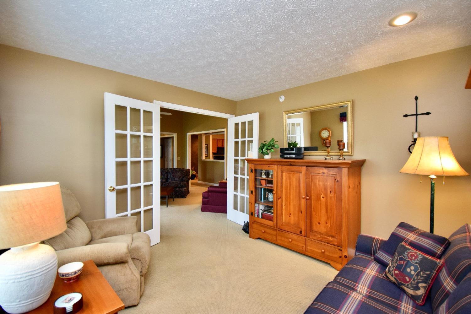 4350 Regency Ridge Court, Unit 302 Cincinnati, OH 45248 - Photo 13 of 27 Gallery Image 13