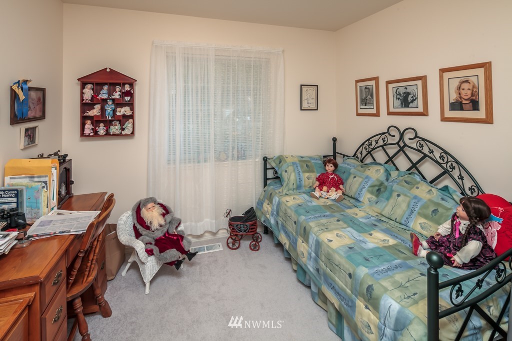 8090 Quinault Road Blaine, WA 98230 - Photo 14 of 25 Gallery Image 14
