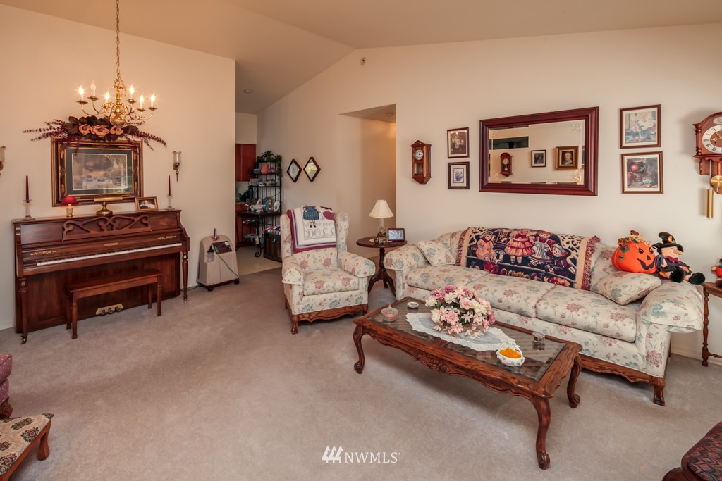 8090 Quinault Road Blaine, WA 98230 - Photo 3 of 25 Gallery Image 3