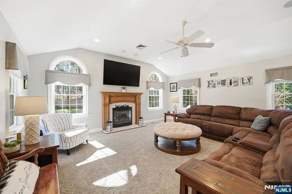 $849,900 | 165 Page Drive, Oakland, NJ 07436