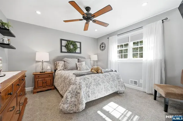 $849,900 | 165 Page Drive, Oakland, NJ 07436