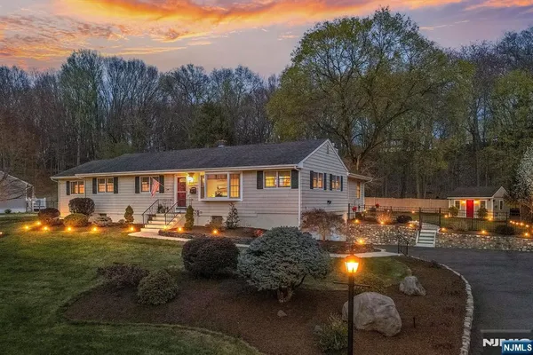 $849,900 | 165 Page Drive, Oakland, NJ 07436