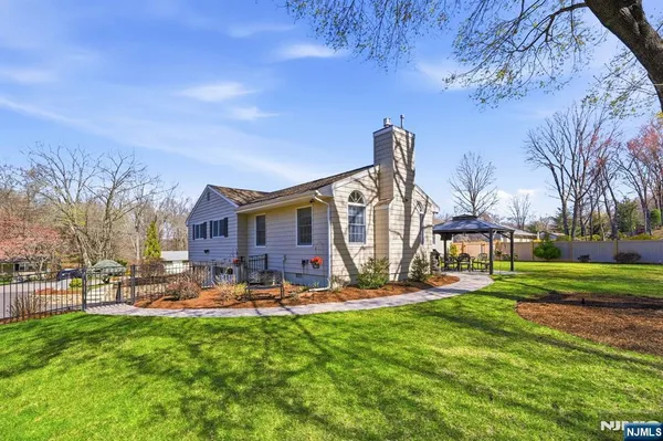 $849,900 | 165 Page Drive, Oakland, NJ 07436