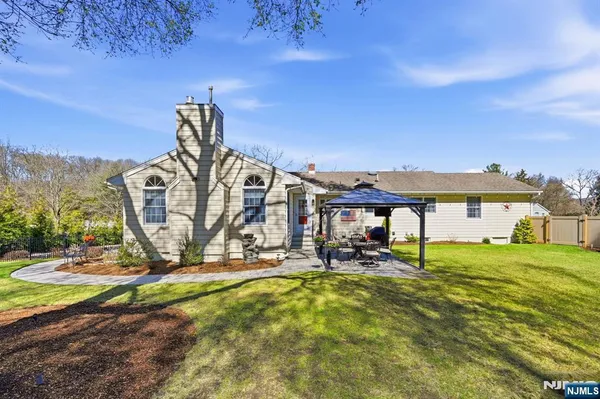 $849,900 | 165 Page Drive, Oakland, NJ 07436