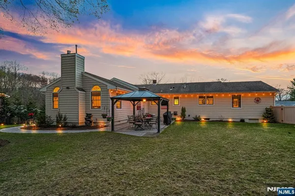 $849,900 | 165 Page Drive, Oakland, NJ 07436