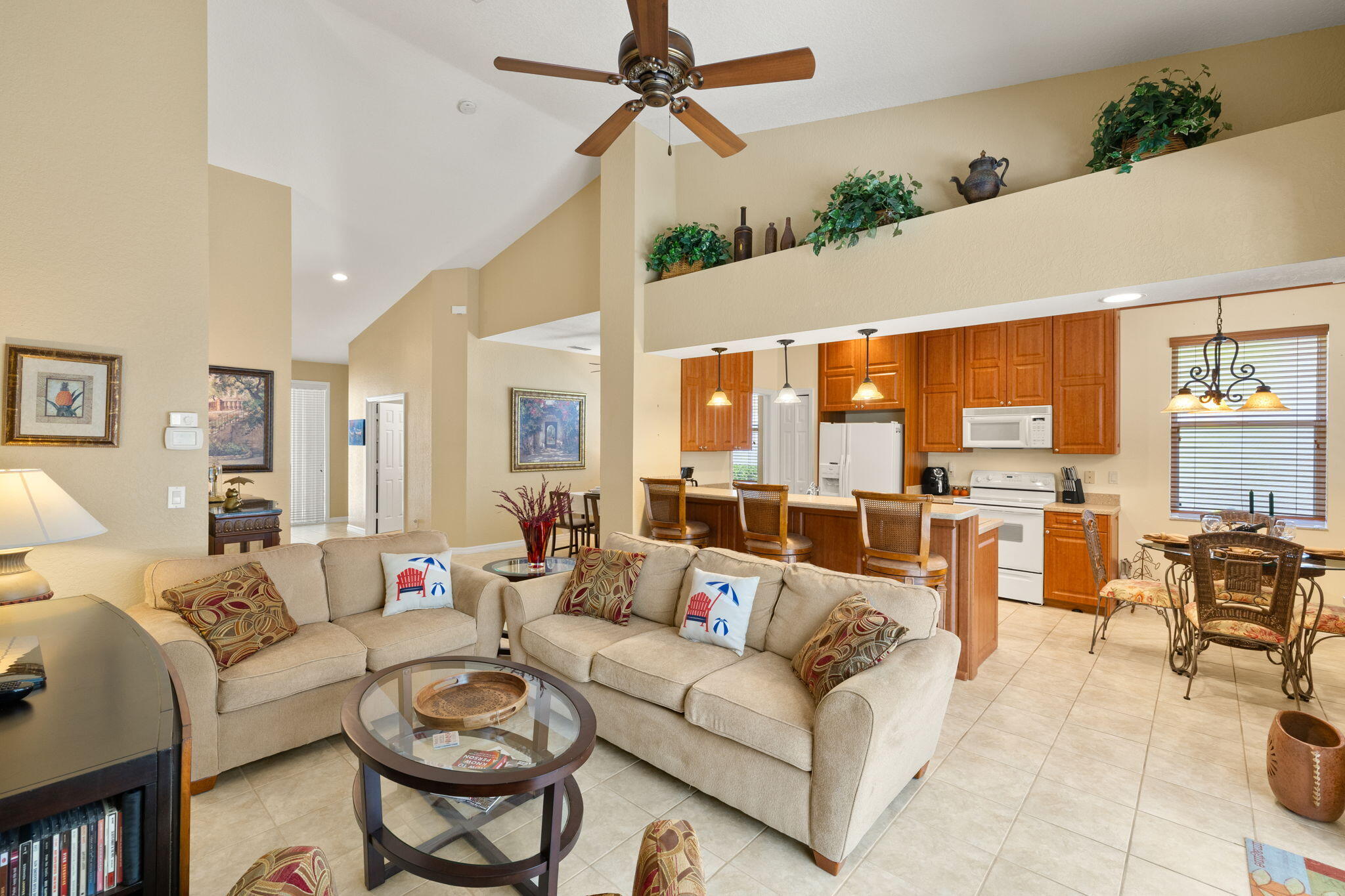 1409 Athol Way Naples, FL 34104 - Photo 7 of 47 4-Living Room 2 of 3