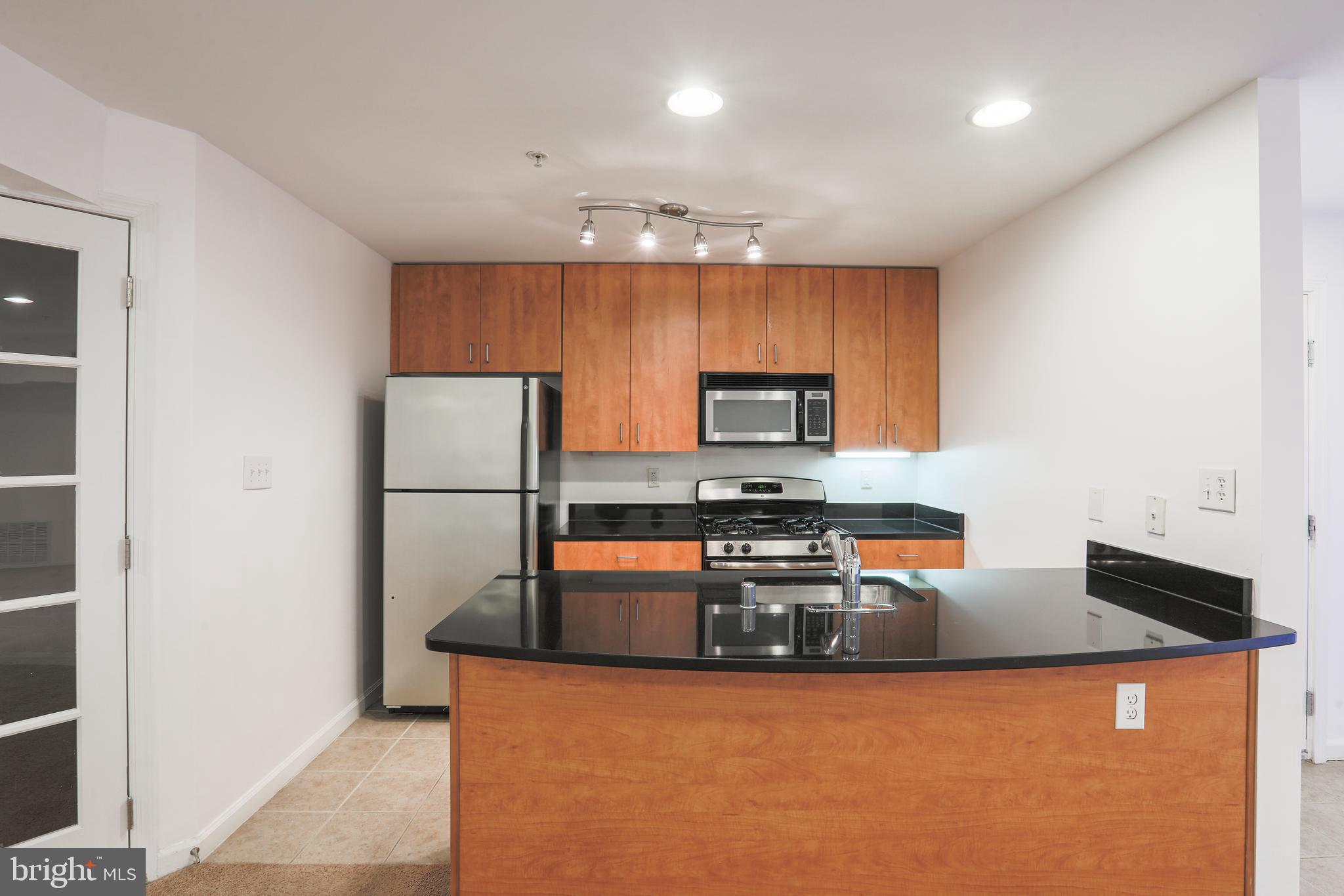 1136 Cove Road, Unit 101 Annapolis, MD 21403 - Photo 1 of 45 Gallery Image 1
