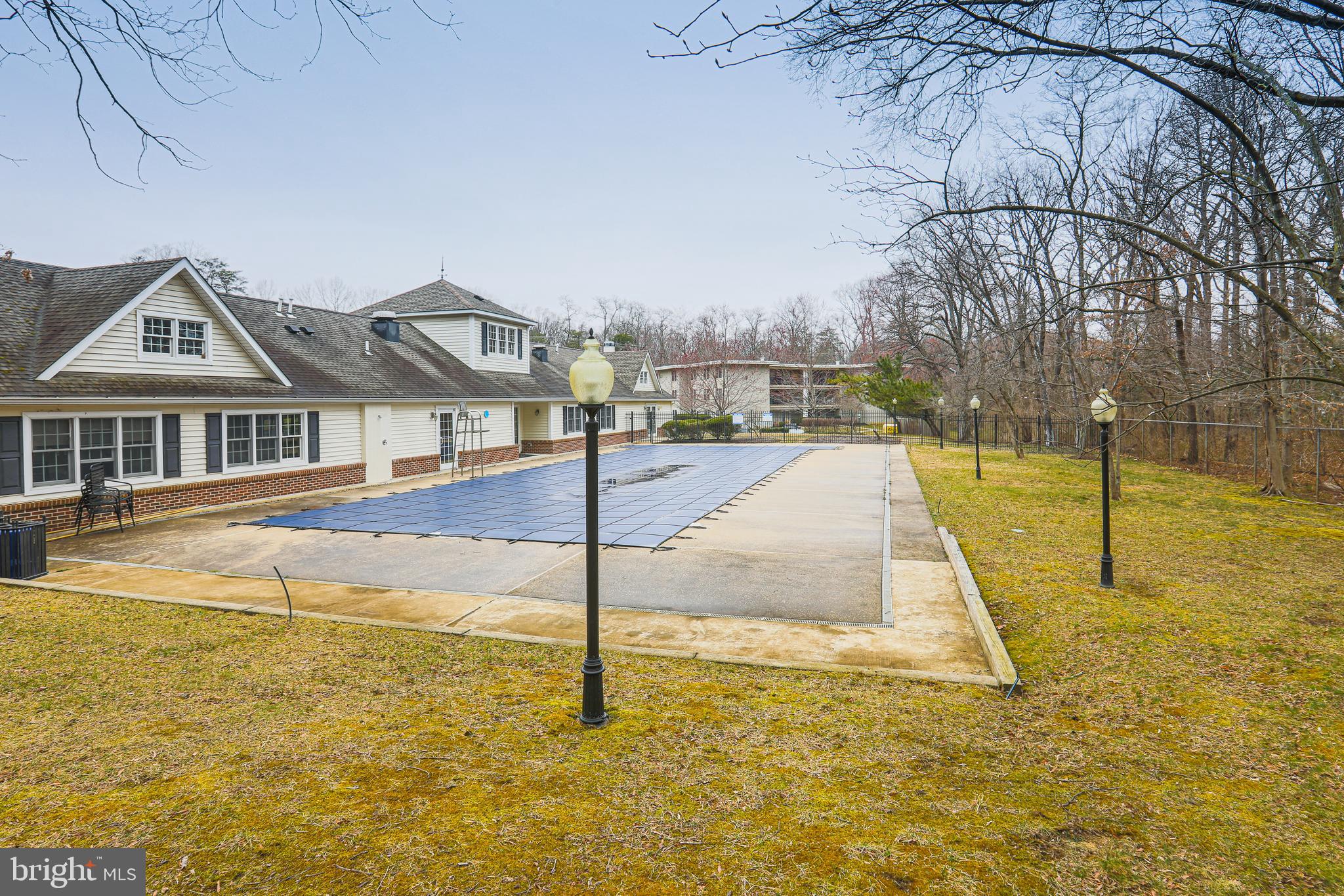 1136 Cove Road, Unit 101 Annapolis, MD 21403 - Photo 38 of 45 Community Pool