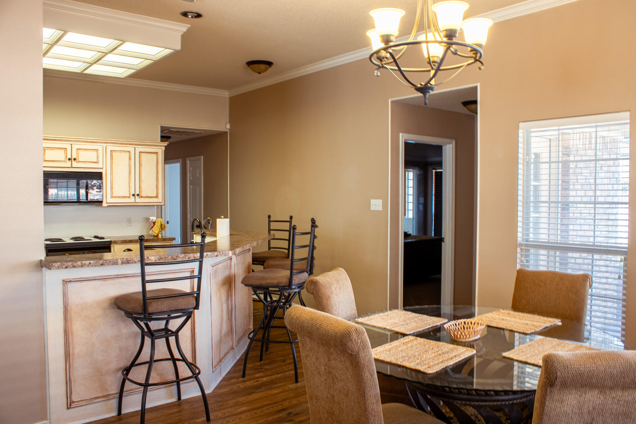 2902 87th Street Lubbock, TX 79423 - Photo 4 of 19 small-24