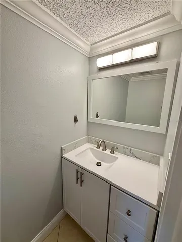 $1,750 | 11913 Cypress Hill Circle, Tampa, FL 33626