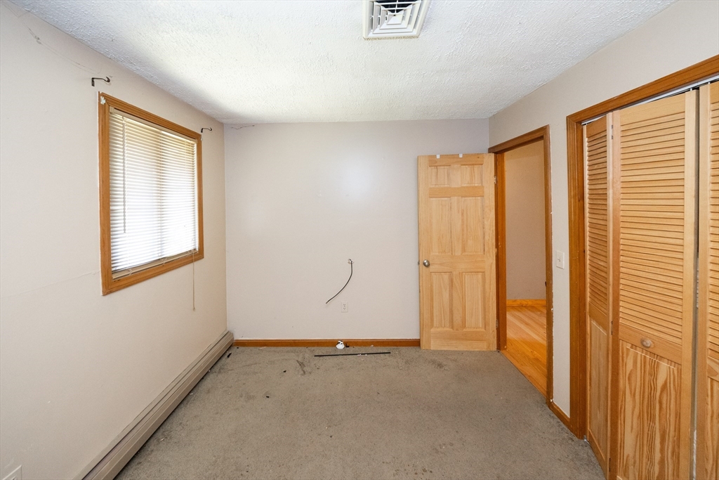 426 Cronin Road Warren, MA 01585 - Photo 14 of 27 Gallery Image 14