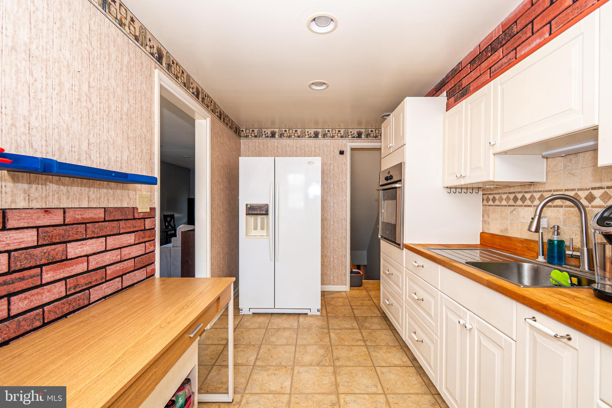 5538 Whitwood Road Baltimore, MD 21206 - Photo 6 of 17