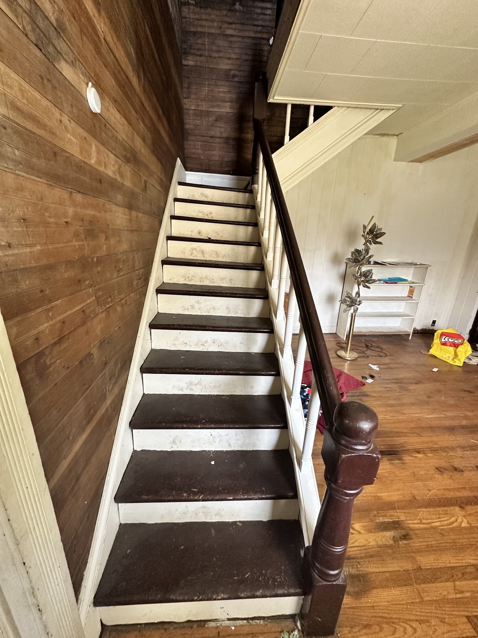 112 West Hackberry Street Centerville, TN 37033 - Photo 12 of 15 a view of entryway