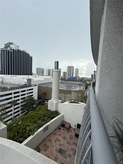 $2,350 | 1750 North Bayshore Drive, Unit 1212, Miami, FL 33132