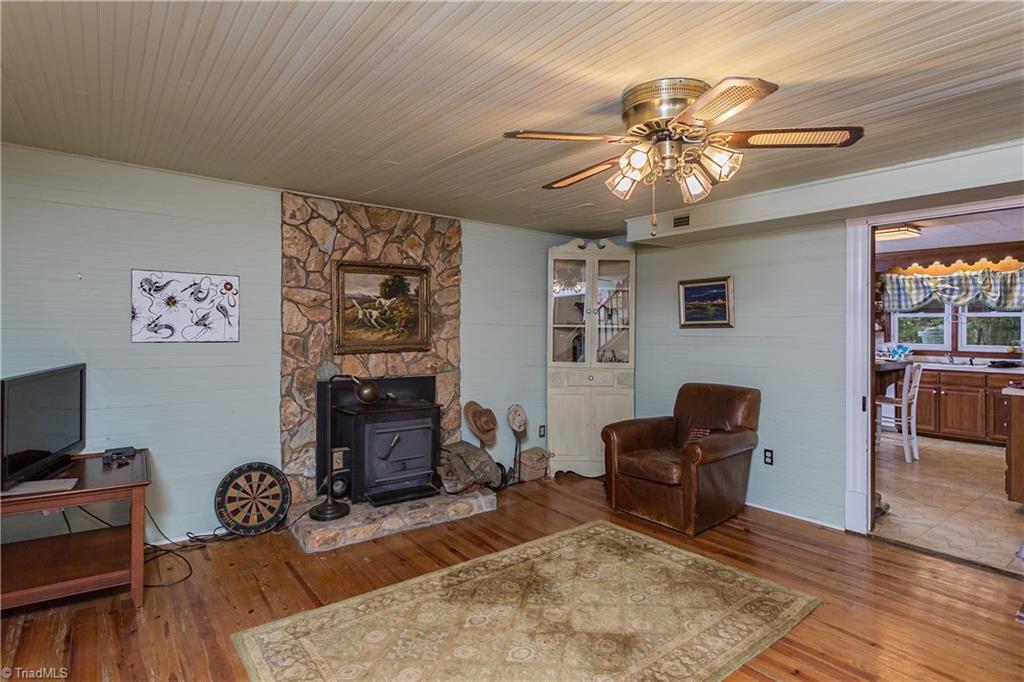 932 Smith Road Stoneville, NC 27048 - Photo 7 of 30 Gallery Image 7