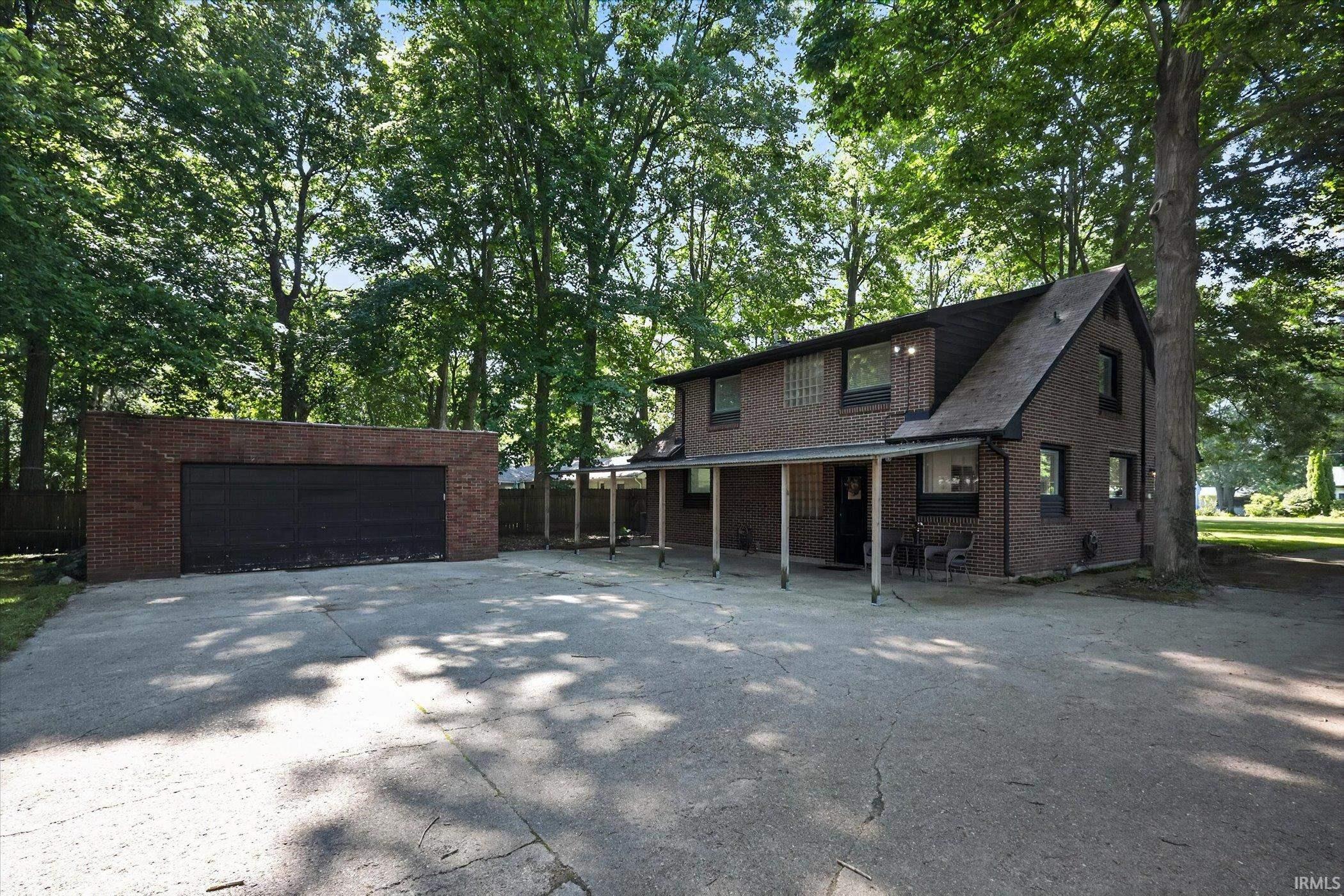 2111 Bashor Road Goshen, IN 46526 - Photo 6 of 40