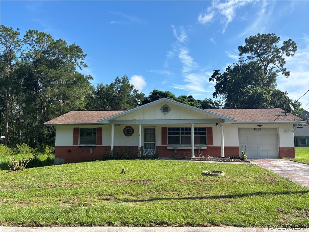 808 Spruce Street Inverness, FL 34452 - Photo 1 of 17