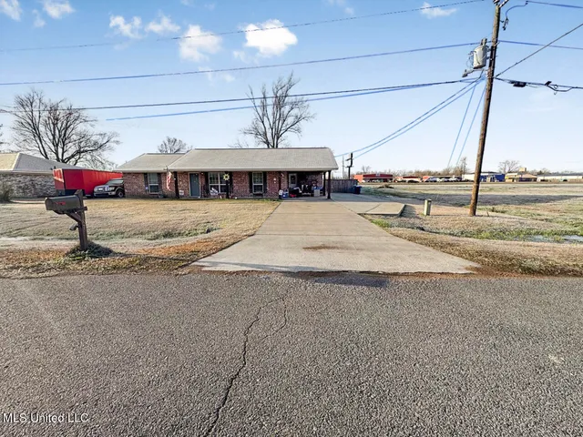 $199,000 | 107 Ashley Lane, Vidalia, LA 71373