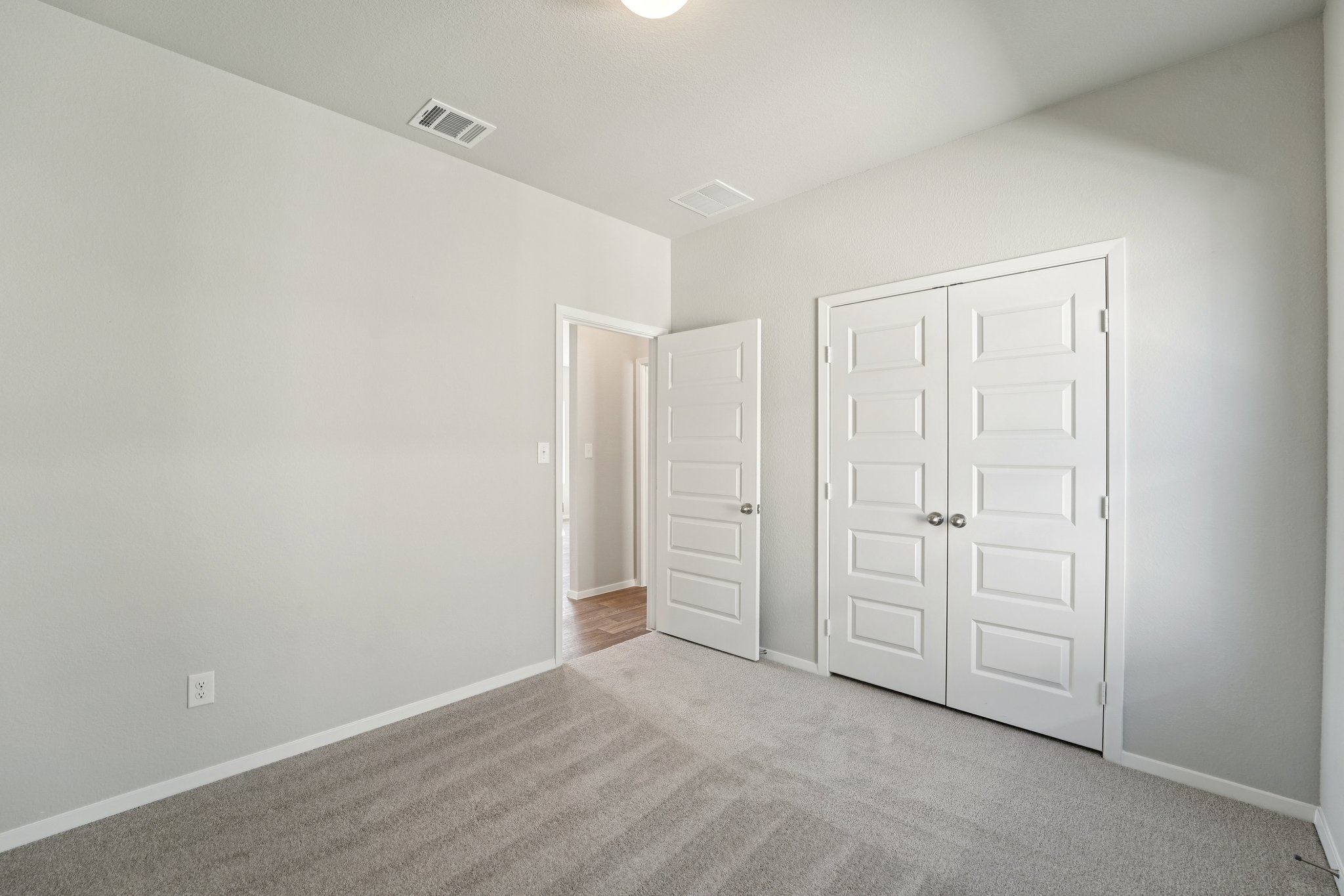 136 Summer Drive Elgin, TX 78621 - Photo 19 of 35 Secondary Bedroom
