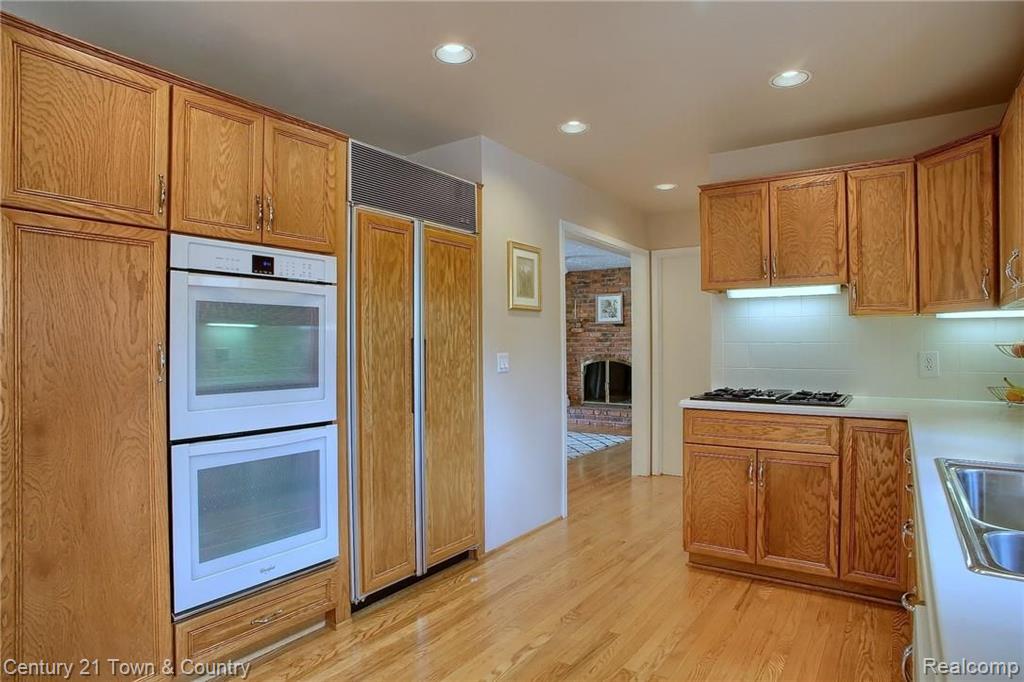 2300 Kingsford Road Rochester Hills, MI 48309 - Photo 11 of 32