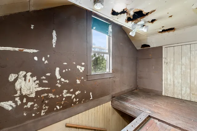 a view of a storage & utility room