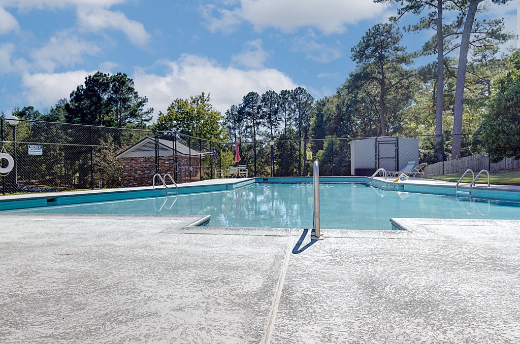 6813 Panstone Drive Columbus, GA 31909 - Photo 31 of 35 Community Pool