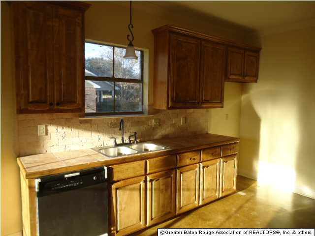 19 B Ida Drive Baton Rouge, LA 70818 - Photo 10 of 14 Gallery Image 10