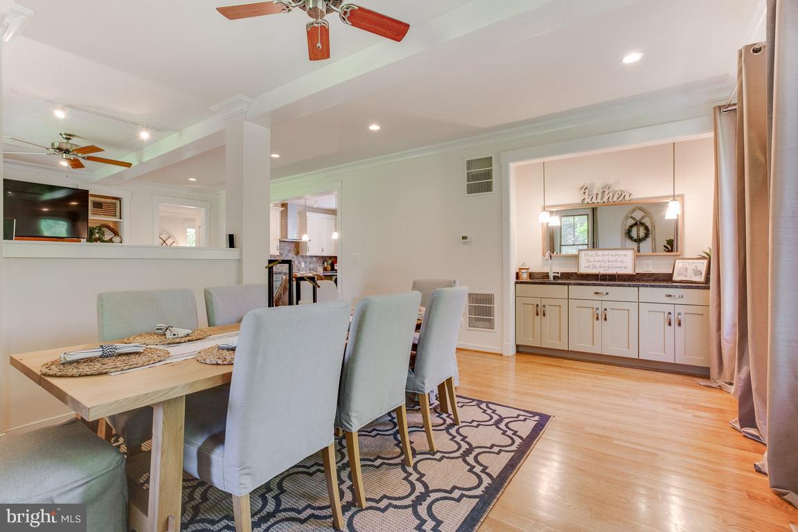 16 Dobe Point Road Stafford, VA 22554 - Photo 13 of 39 Dining Room with Butler's Pantry and Wet Bar