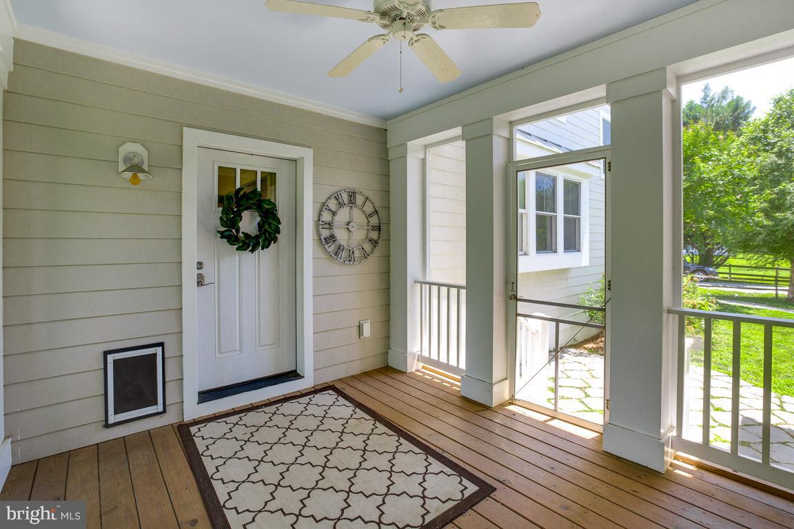 16 Dobe Point Road Stafford, VA 22554 - Photo 33 of 39 Screened In Porch
